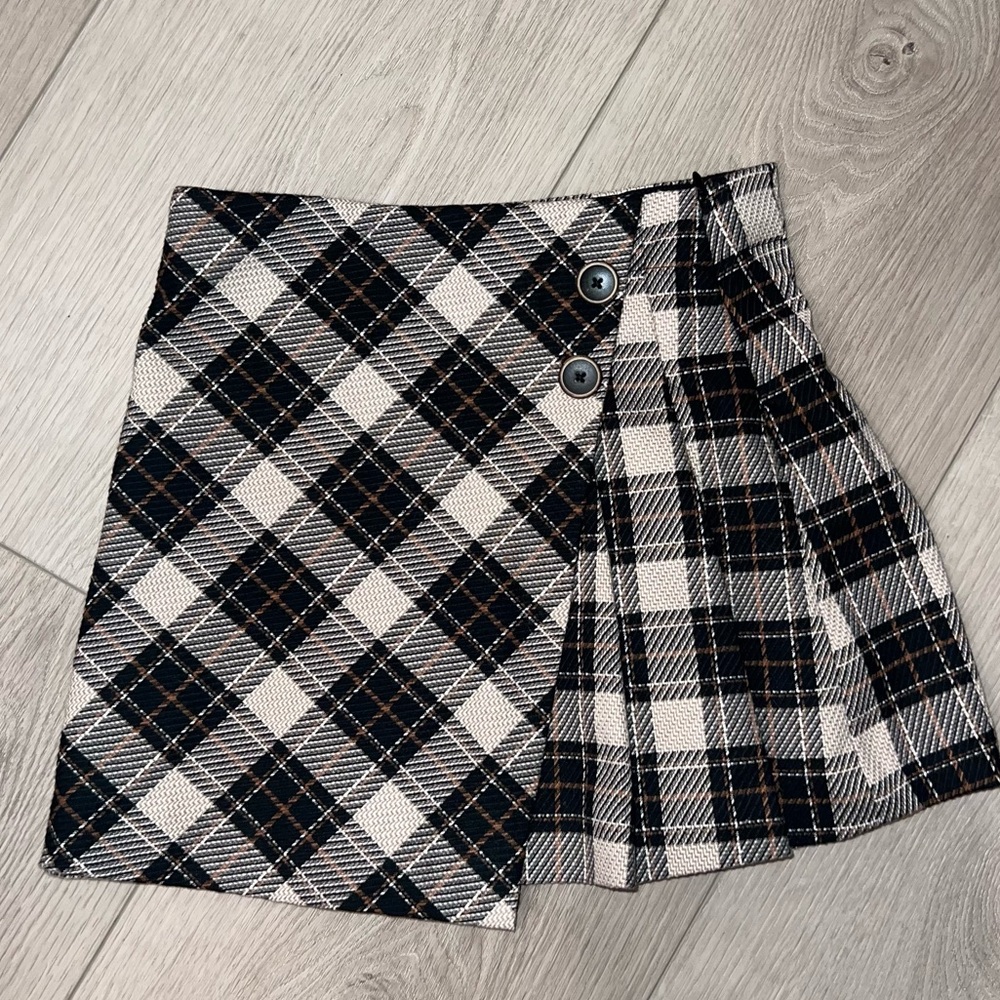 Zara Black and Tan Plaid Skirt